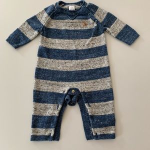 Baby Gap 3-6 mo. Sweater-like Heather blue/gray striped romper- button leg- GUC